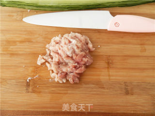 Cucumber Roll with Egg Minced Meat recipe