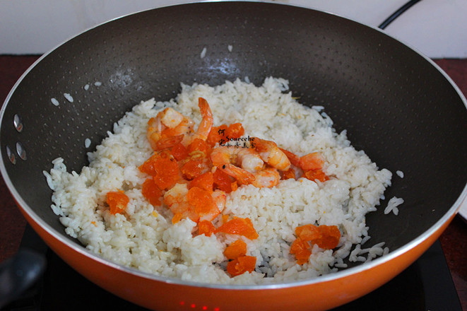 Fried Rice with Salted Egg Yolk and Shrimp recipe