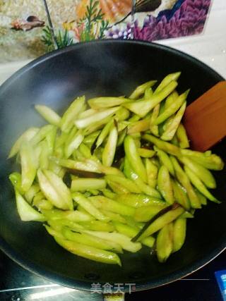 Eggplant Strips with Minced Meat Sauce recipe