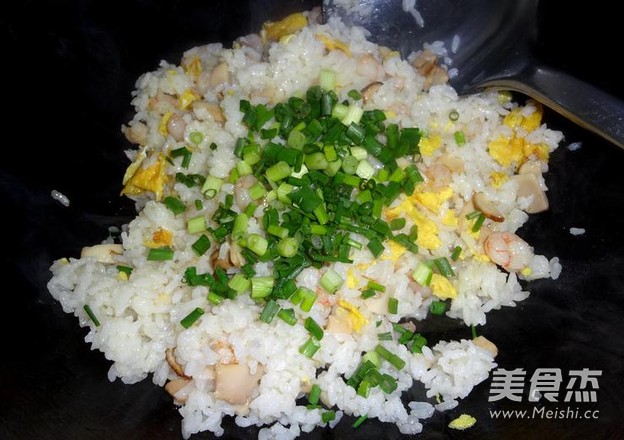 Matsutake Shrimp Fried Rice recipe