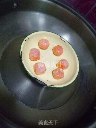 Mooncake with Lotus Seed Paste and Egg Yolk recipe