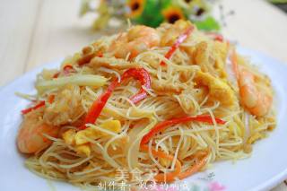 Sin Chew Fried Rice Noodles recipe