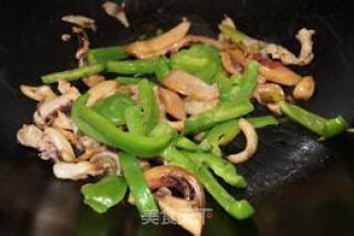 Stir-fried Green Pepper with Cumin Cuttlefish recipe