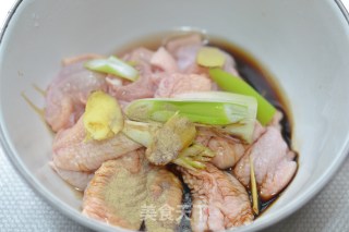 How to Enjoy Chicken Wings-handsome "private Kitchen"【three Sauce Braised Chicken Wings】 recipe