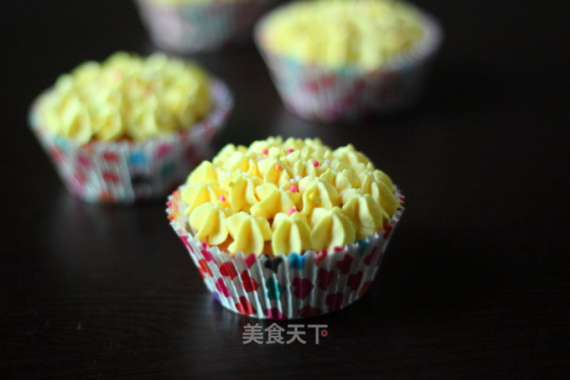 Small Paper Cup Honey Cake recipe