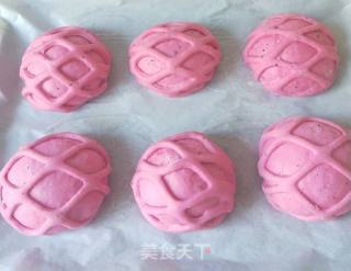 Creative Dragon Fruit Pattern Bread recipe