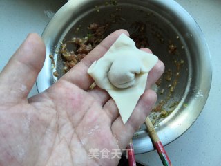 Wontons in Tomato Bisque Soup recipe