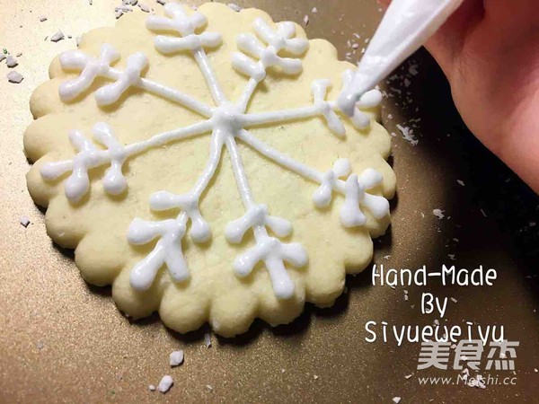 Christmas Frosting Snowflake Cookies recipe
