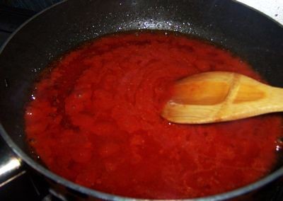 Apple Chicken with Tomato Sauce recipe