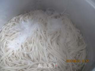 Dried Noodles Can Also Make Delicious Fried Noodles recipe