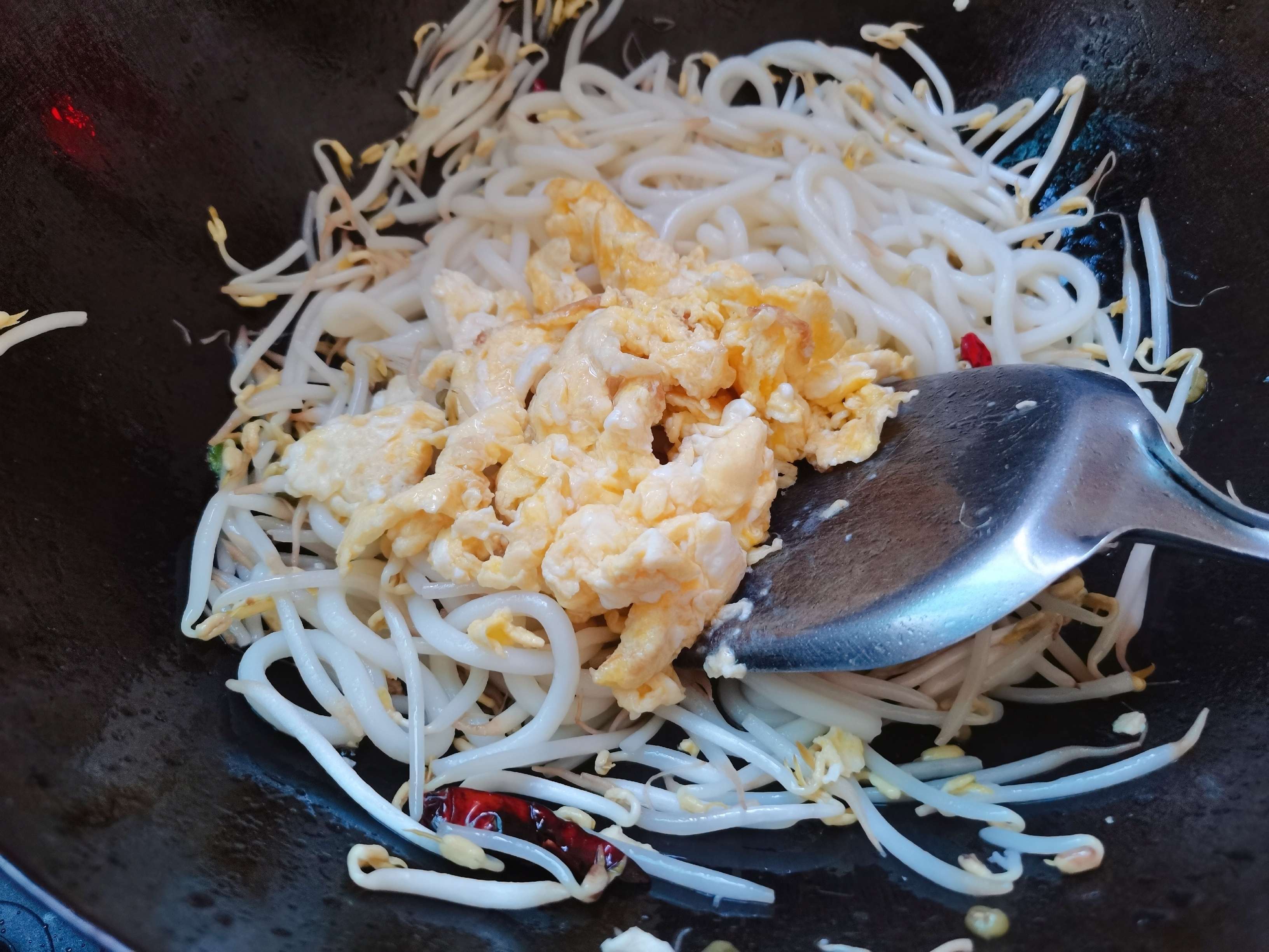 Fried Egg Udon Noodles recipe