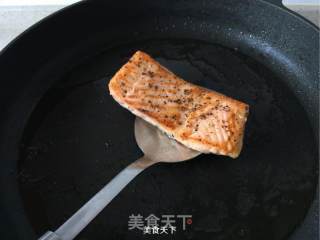 【black Pepper Salmon】 recipe