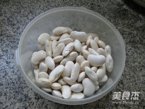 Peanuts and White Kidney Bean Sweet Soup recipe