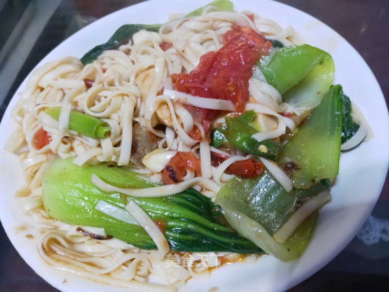 Fried Noodles with Chicken Sausage recipe