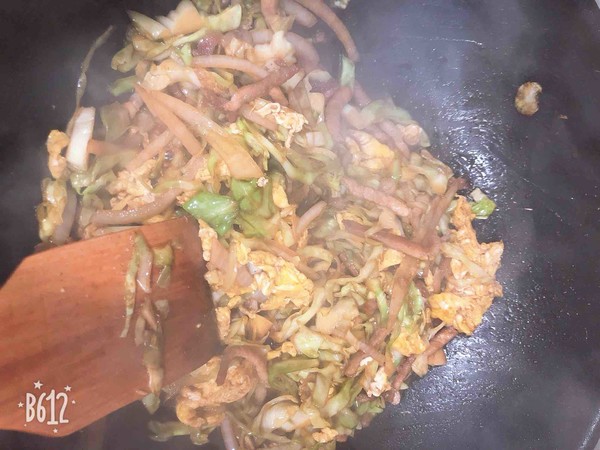 Meat and Vegetables with Fried Noodles recipe