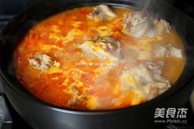 Tomato Pork Bone Hot Pot recipe