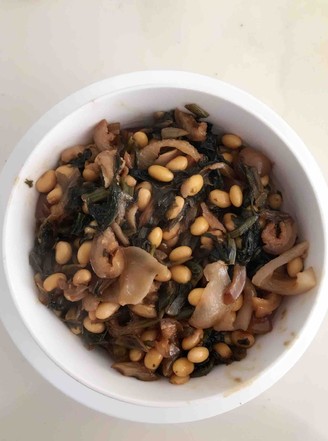 Potherb Mustard Fried Pork Skin Soy Beans recipe