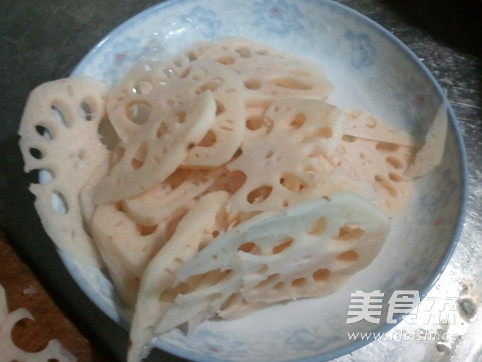 Lotus Root Mixed with Hemp Oil recipe