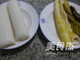 Stir-fried Rice Cake with Pickled Vegetables and Bamboo Shoots recipe