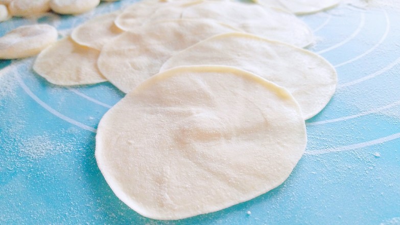 Steamed Dumplings with Leek recipe