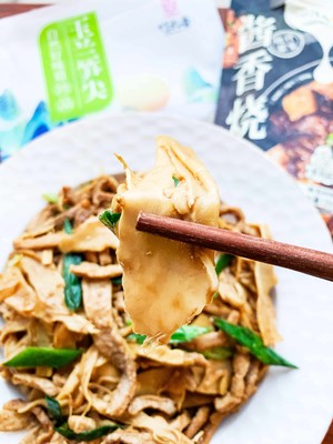 Eat Now! Stir-fried Pork with Bamboo Shoots, The First Delicious Bite in Spring recipe