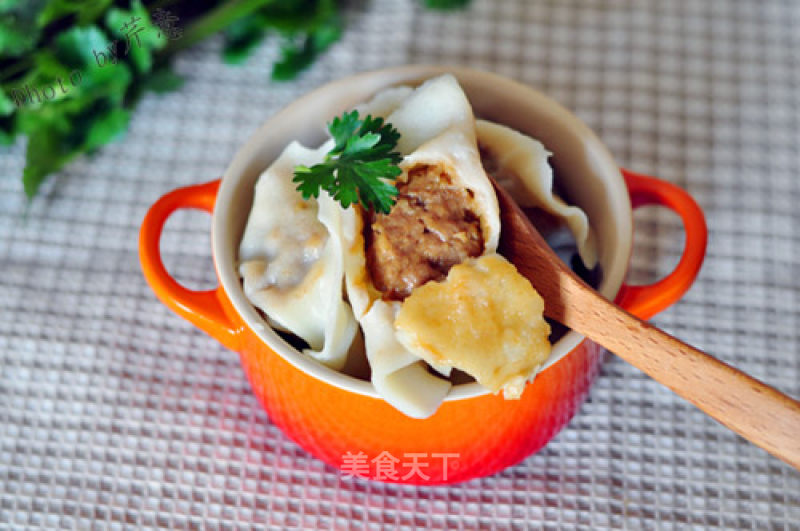Longjing Tea-flavored Beef Dumplings recipe