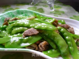 Fried Shredded Pork with Snow Peas recipe