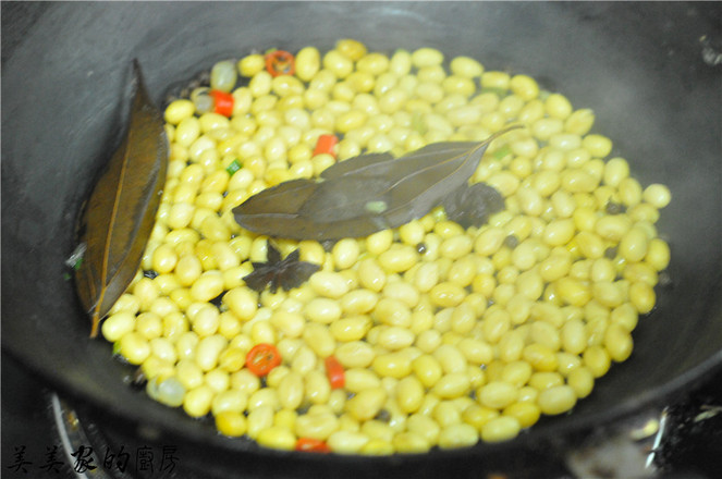 Chop Chili and Mix Soybeans recipe