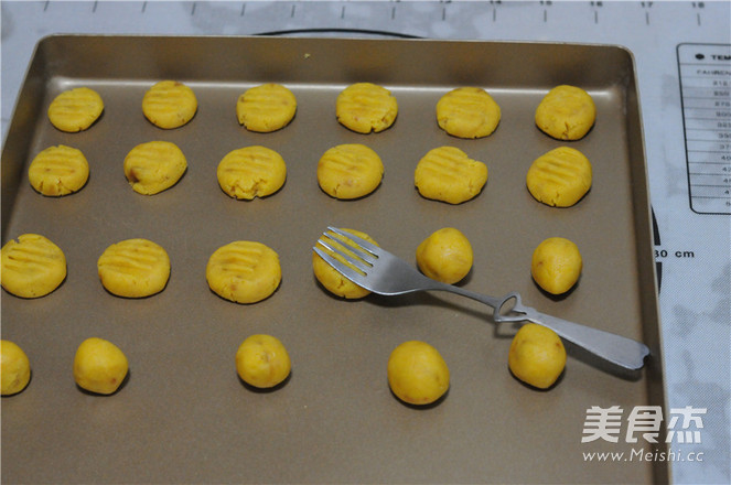 Brown Sugar Egg Yolk Biscuits recipe