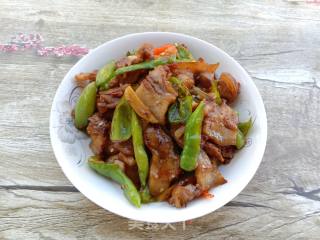 Stir-fried Pork Head with Green Pepper recipe