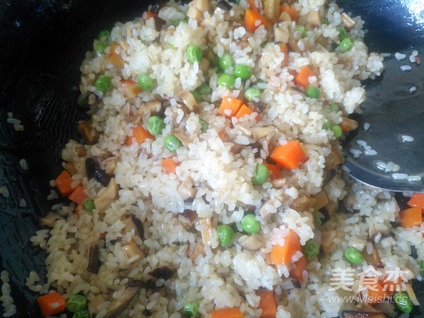 Delicious Fried Glutinous Rice recipe