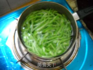 Stir-fried Pork with Snake Beans recipe