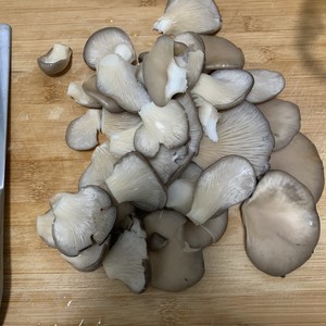 Spicy and Delicious Fried Oyster Mushrooms recipe