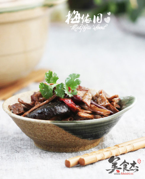 Roasted Duck with Bamboo Shoots and Smoked Bamboo recipe