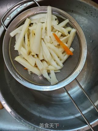 Cold Lotus Root Strips recipe