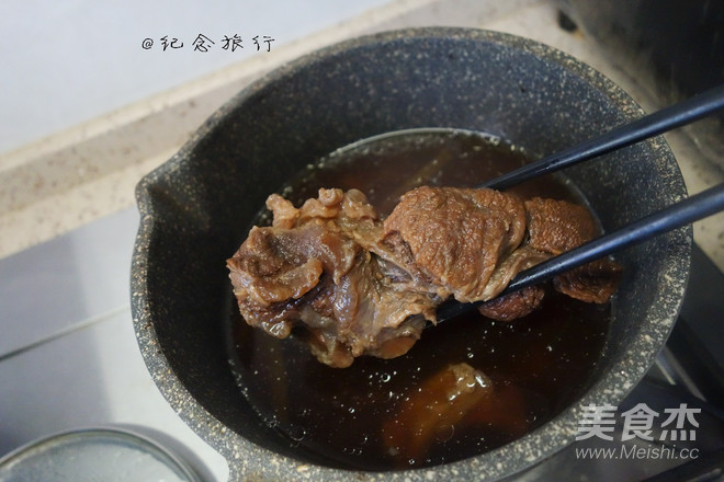Beef Noodles are Delicious and Convenient recipe