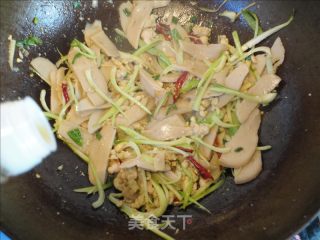 Fried Gluten with Bean Curd recipe