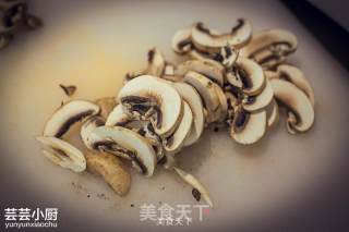 Creamy Mushroom Soup【yunyun Xiaochu】 recipe