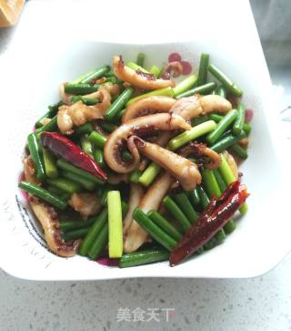 Stir-fried Octopus with Garlic Moss recipe