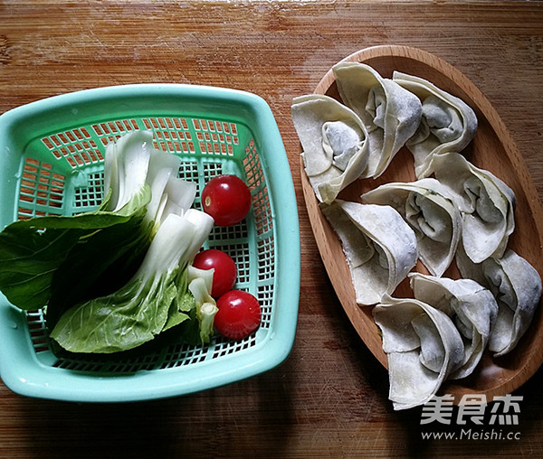 Shepherd's Purse and Pork Wonton recipe