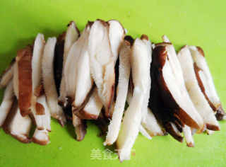 Stir-fried Sausage with Winter Melon recipe