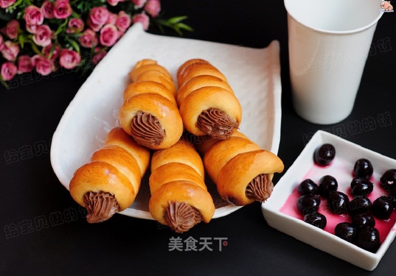 Cocoa Spiral Roll recipe