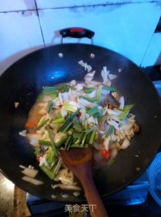 Stir-fried Pig Intestines with Chinese Cabbage recipe