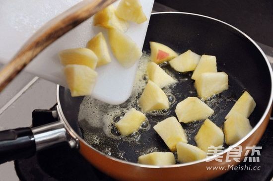 Cinnamon Apple Bread Pudding recipe