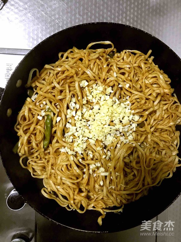 Lentil Braised Noodles recipe