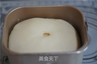 #四session Baking Contest and is Love to Eat Festival#purple Sweet Potato and Red Bean Roll Bread Flower recipe