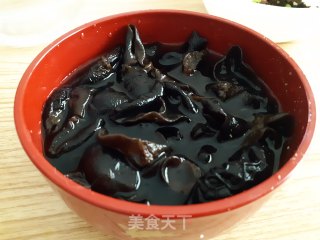 Pork Ribs Steamed Fungus recipe