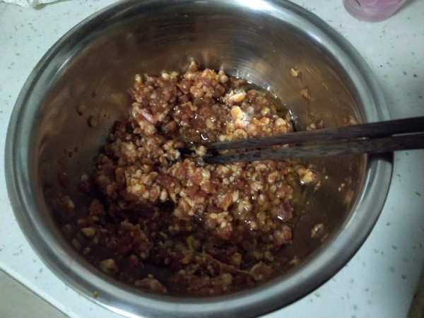 Pork Buns with Cabbage Vermicelli recipe