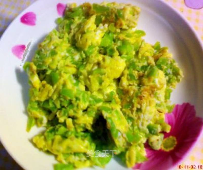 Scrambled Eggs with Hot Peppers recipe