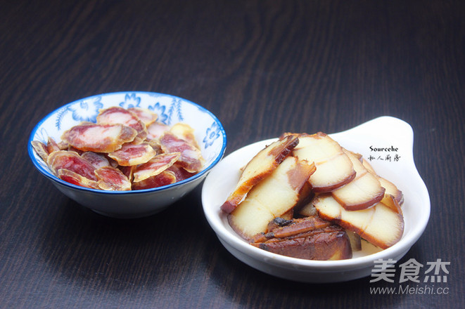 Cantonese-style Waxed Rice Dumplings recipe